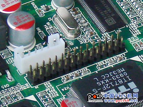 行业首选全固态ATOM D525 Mini-ITX主板 